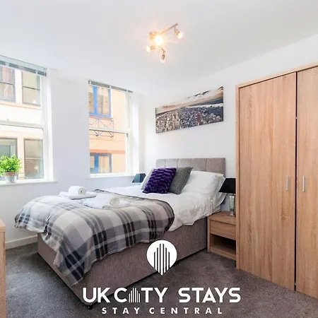 Basinghall Apartment
